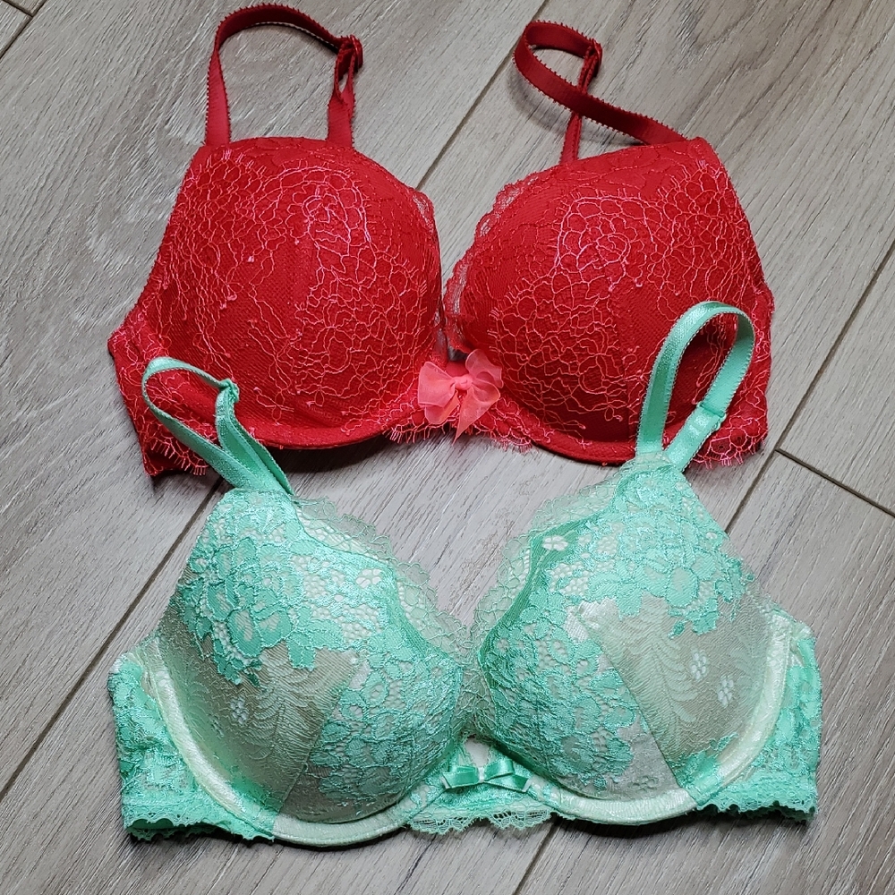Victorias Secret Lace Push-Up Bra Set - Red and Mint 32C Bundle